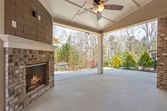 3188 Ivy Crossing Drive, Buford, GA 30519