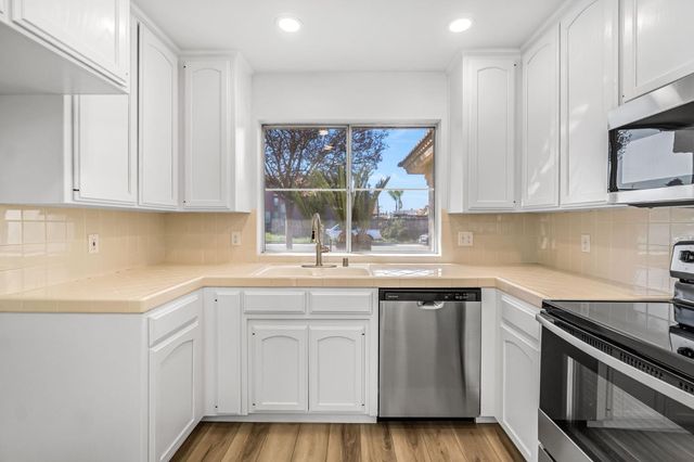 2270 N Brunswick Ave., Fresno, CA 93722