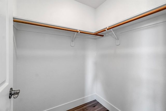 2270 N Brunswick Ave., Fresno, CA 93722