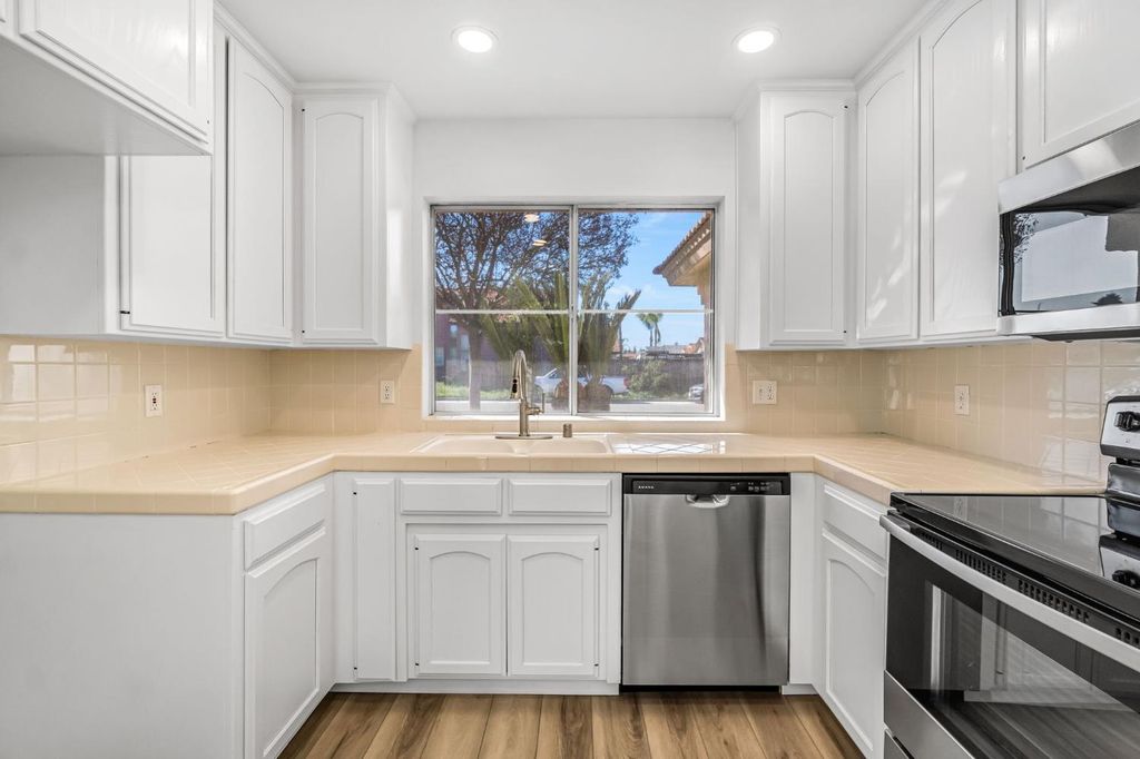 Image 16 of property listing at 2270 N Brunswick Ave., Fresno, CA 93722