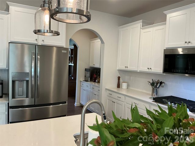 199 Hamptons Cove Road, Troutman, NC 28166