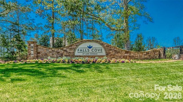 199 Hamptons Cove Road, Troutman, NC 28166