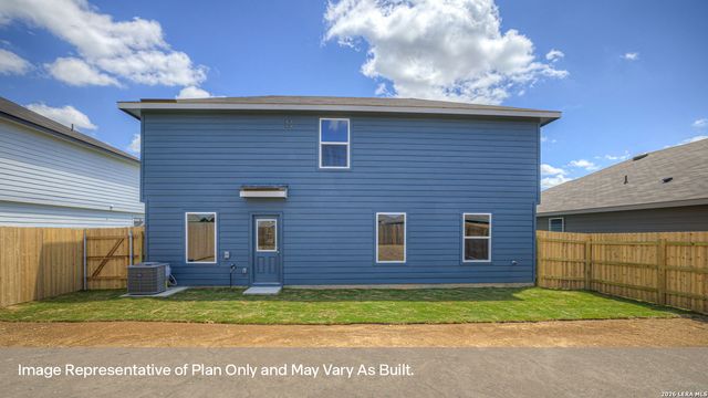 1107 PRINCE ALBERT, Seguin, TX 78155