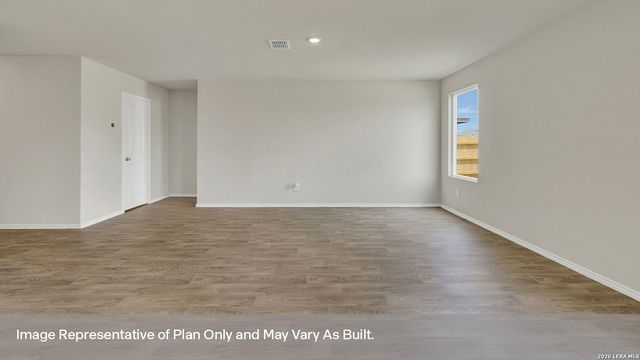 1107 PRINCE ALBERT, Seguin, TX 78155