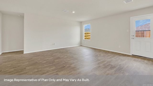 1107 PRINCE ALBERT, Seguin, TX 78155