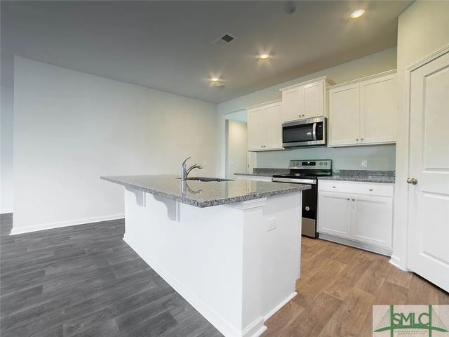 365 Hogan Drive, Richmond Hill, GA 31324