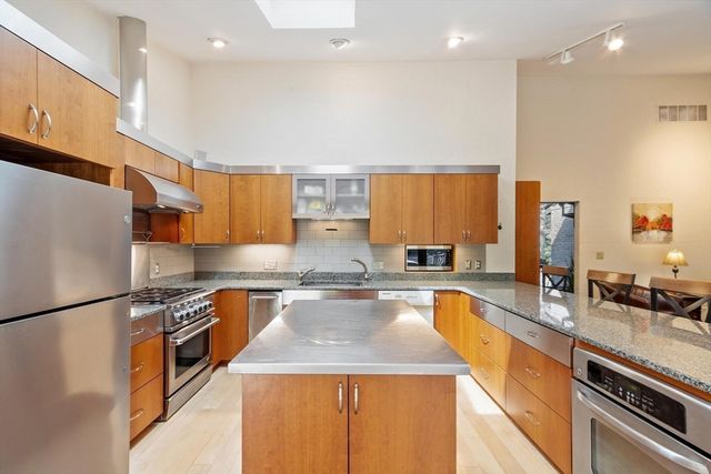 99 Beaver Road, Reading, MA 01867