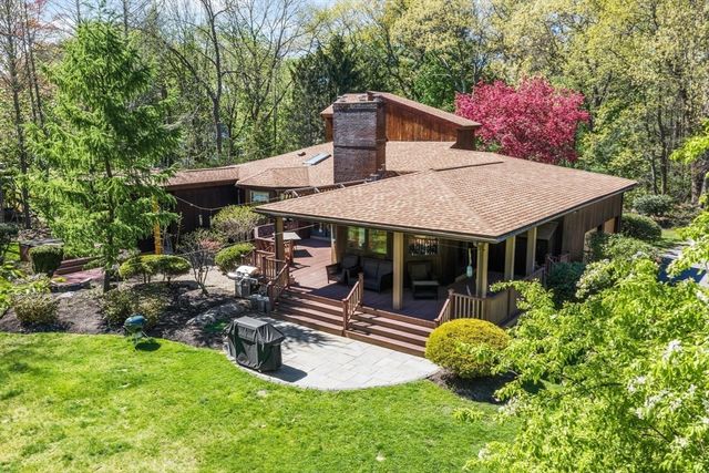 99 Beaver Road, Reading, MA 01867