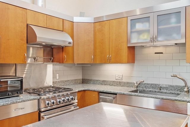 99 Beaver Road, Reading, MA 01867