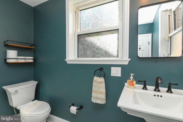 326 PENN ST, Burlington, NJ 08016