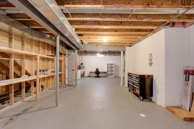 7809 Quail Creek Road, Maumee, OH 43537