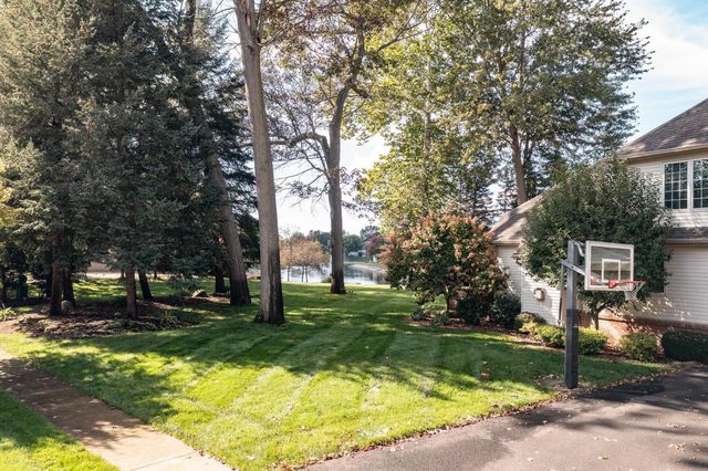 7809 Quail Creek Road, Maumee, OH 43537