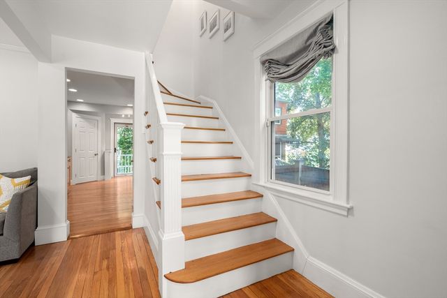 96 Beech St, Boston, MA 02131