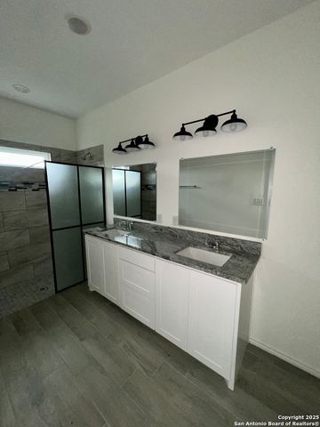 811 Polk, Beeville, TX 78102