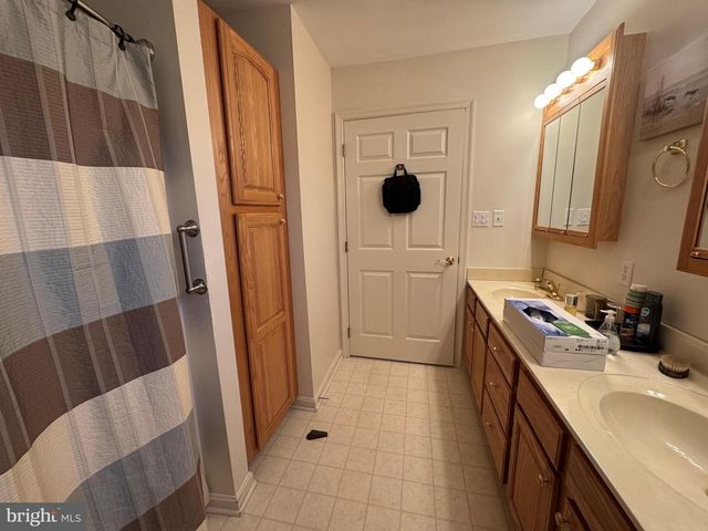 720 NAPLES DR, Hagerstown, MD 21740