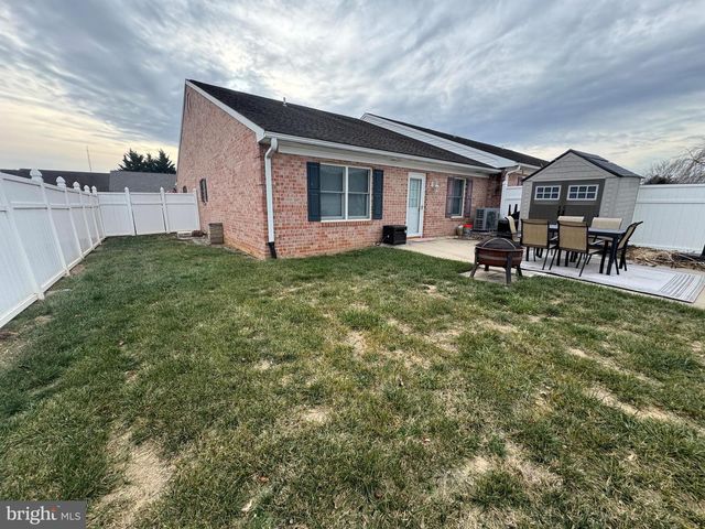 720 NAPLES DR, Hagerstown, MD 21740