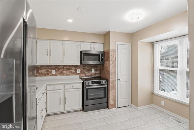 5927 WILD BROOK CT, Centreville, VA 20121