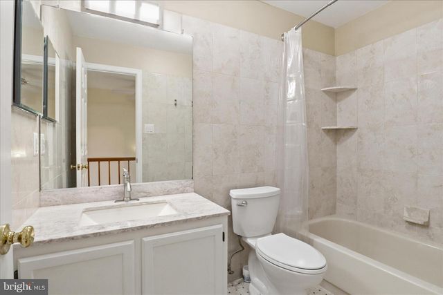 5927 WILD BROOK CT, Centreville, VA 20121