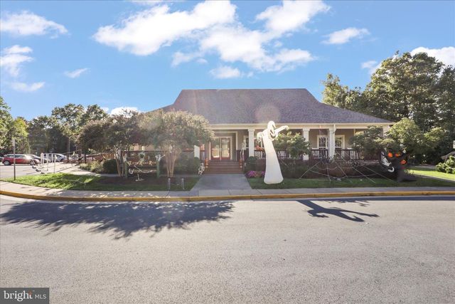 5927 WILD BROOK CT, Centreville, VA 20121