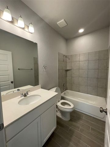 125 Unforgiven LN, Jarrell, TX 76537