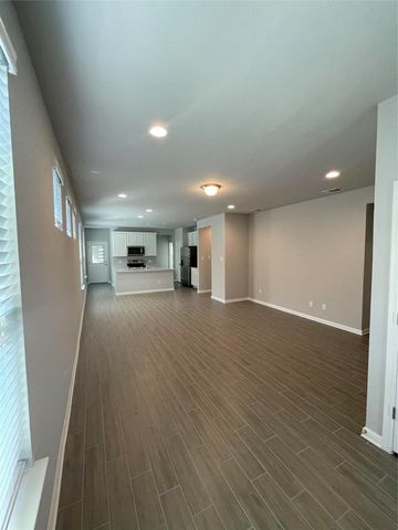 125 Unforgiven LN, Jarrell, TX 76537