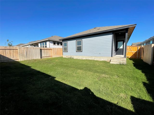 125 Unforgiven LN, Jarrell, TX 76537