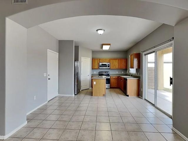 10638 E Olla Avenue, Mesa, AZ 85212