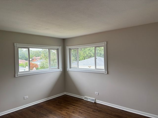 565 Arlene Drive, Wood Dale, IL 60191