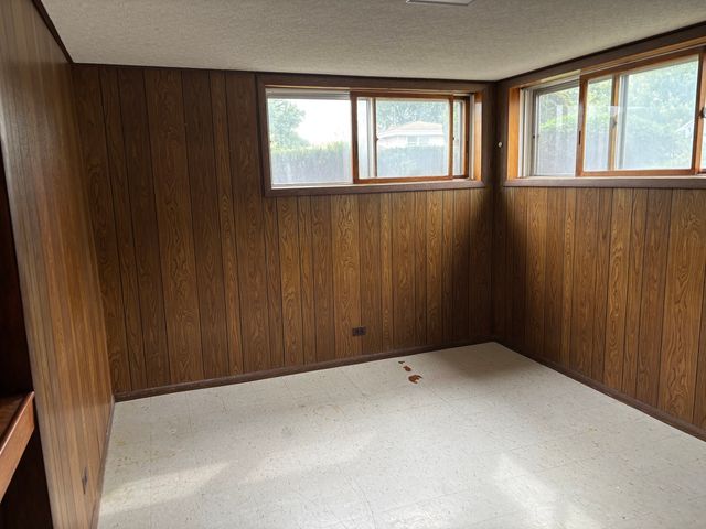 565 Arlene Drive, Wood Dale, IL 60191