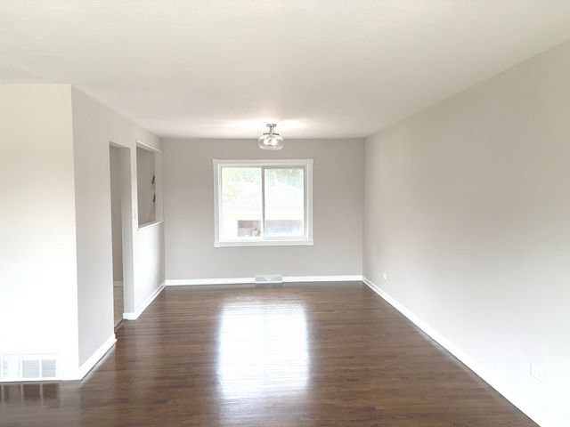 565 Arlene Drive, Wood Dale, IL 60191