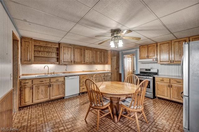 907 Duncan Street SW, Massillon, OH 44647