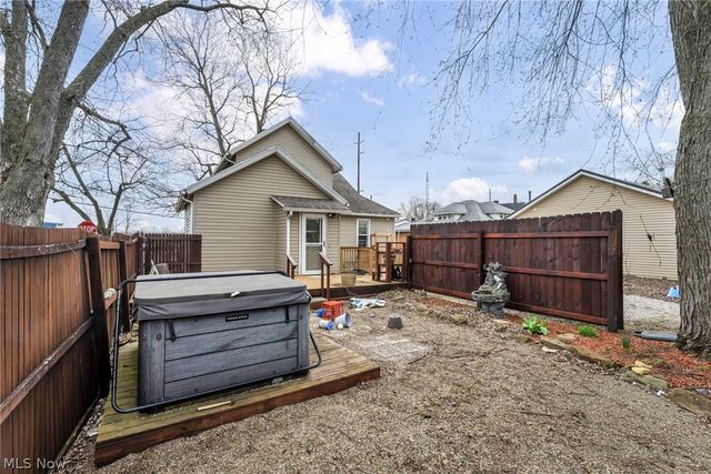 907 Duncan Street SW, Massillon, OH 44647