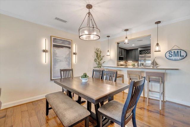 100 BRIDGEWATER POINTE PL 404, Moneta, VA 24121