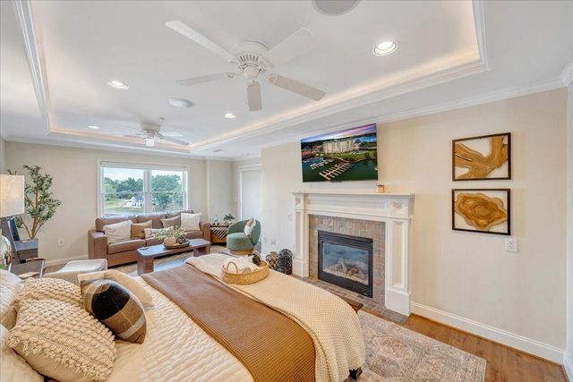100 BRIDGEWATER POINTE PL 404, Moneta, VA 24121