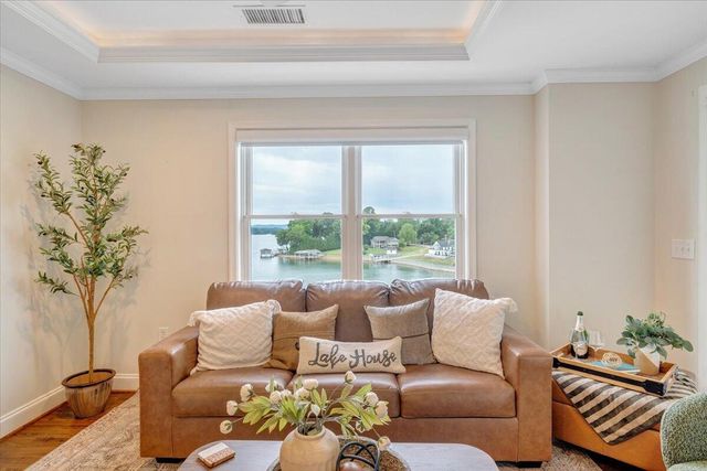 100 BRIDGEWATER POINTE PL 404, Moneta, VA 24121