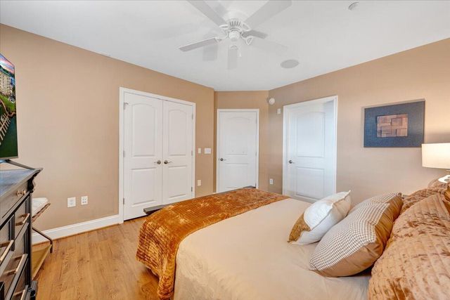 100 BRIDGEWATER POINTE PL 404, Moneta, VA 24121