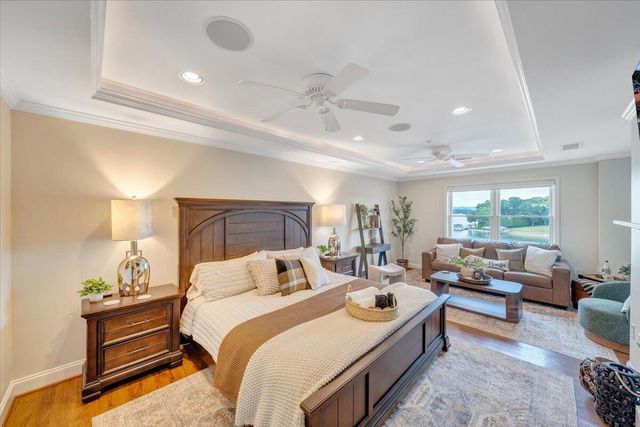 100 BRIDGEWATER POINTE PL 404, Moneta, VA 24121