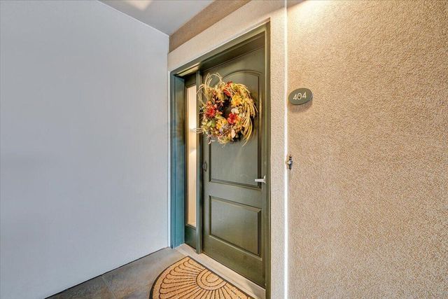 100 BRIDGEWATER POINTE PL 404, Moneta, VA 24121