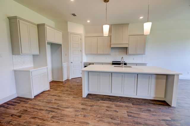 124 mockingbird hill, Joshua, TX 76058