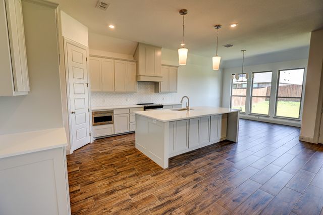 124 mockingbird hill, Joshua, TX 76058