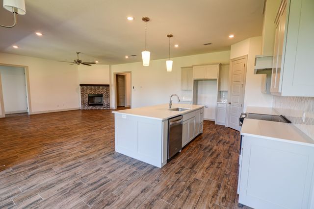 124 mockingbird hill, Joshua, TX 76058