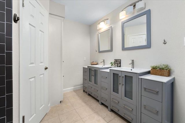 12403 Slippery Rock LN, Buda, TX 78610