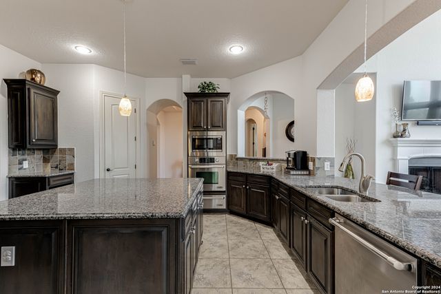 25706 CLYDE ROCK, Boerne, TX 78006
