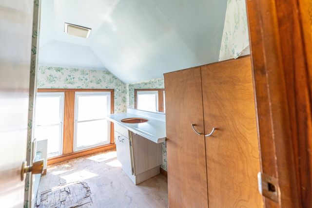 3405 S White Rock Road, Rochelle, IL 61068