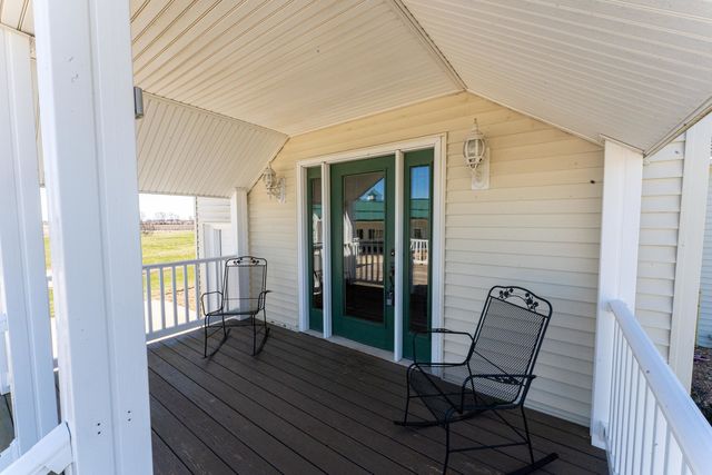 3405 S White Rock Road, Rochelle, IL 61068