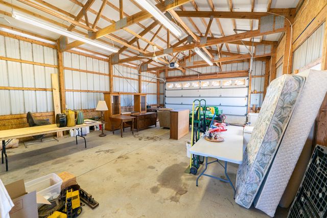 3405 S White Rock Road, Rochelle, IL 61068