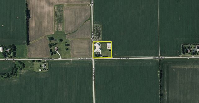 3405 S White Rock Road, Rochelle, IL 61068