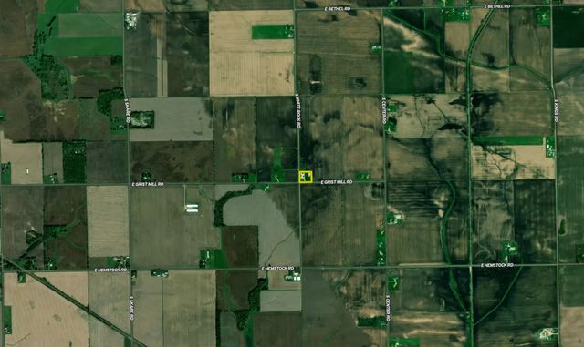 3405 S White Rock Road, Rochelle, IL 61068