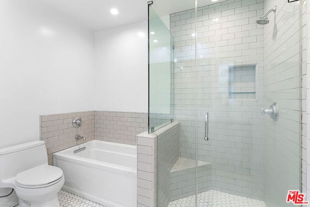 6611 W 6th Street, Los Angeles, CA 90048