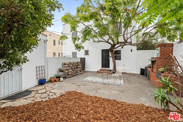 6611 W 6th Street, Los Angeles, CA 90048